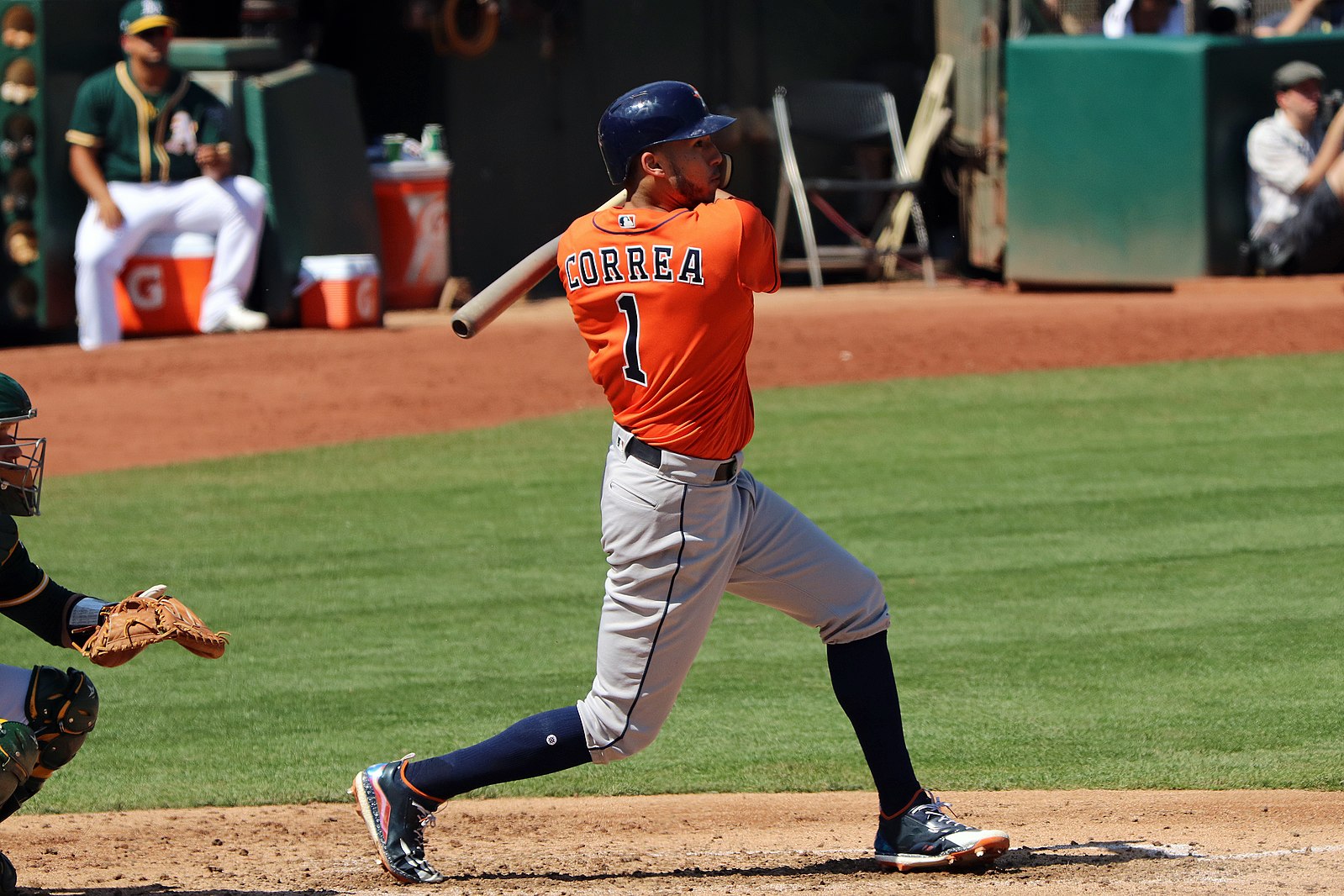 Mets sign Carlos Correa.