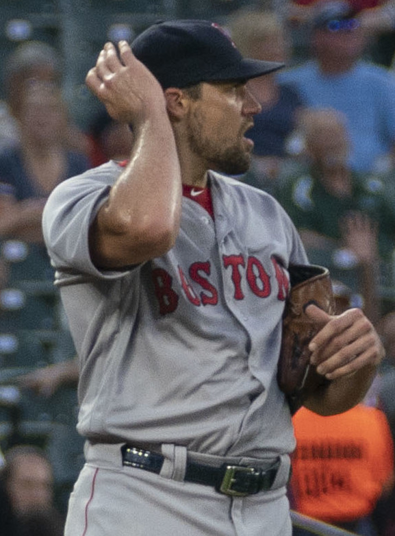 Rangers sign Eovaldi.