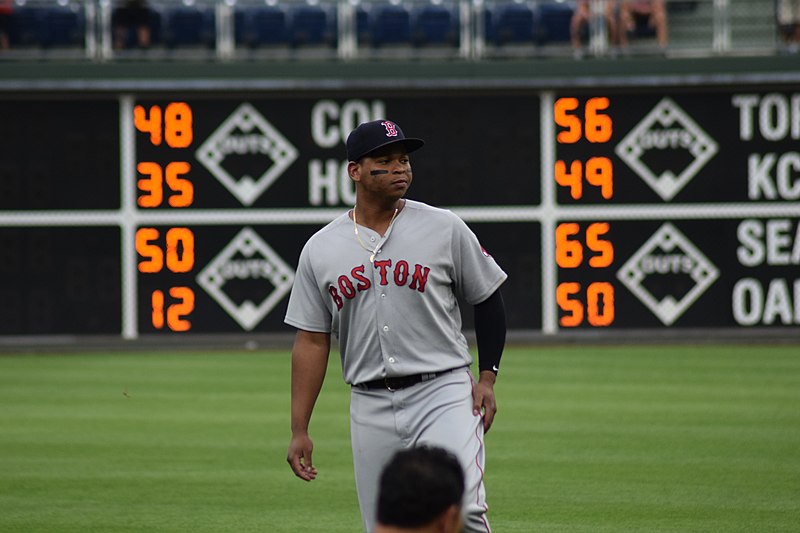 Red Sox sign Devers.