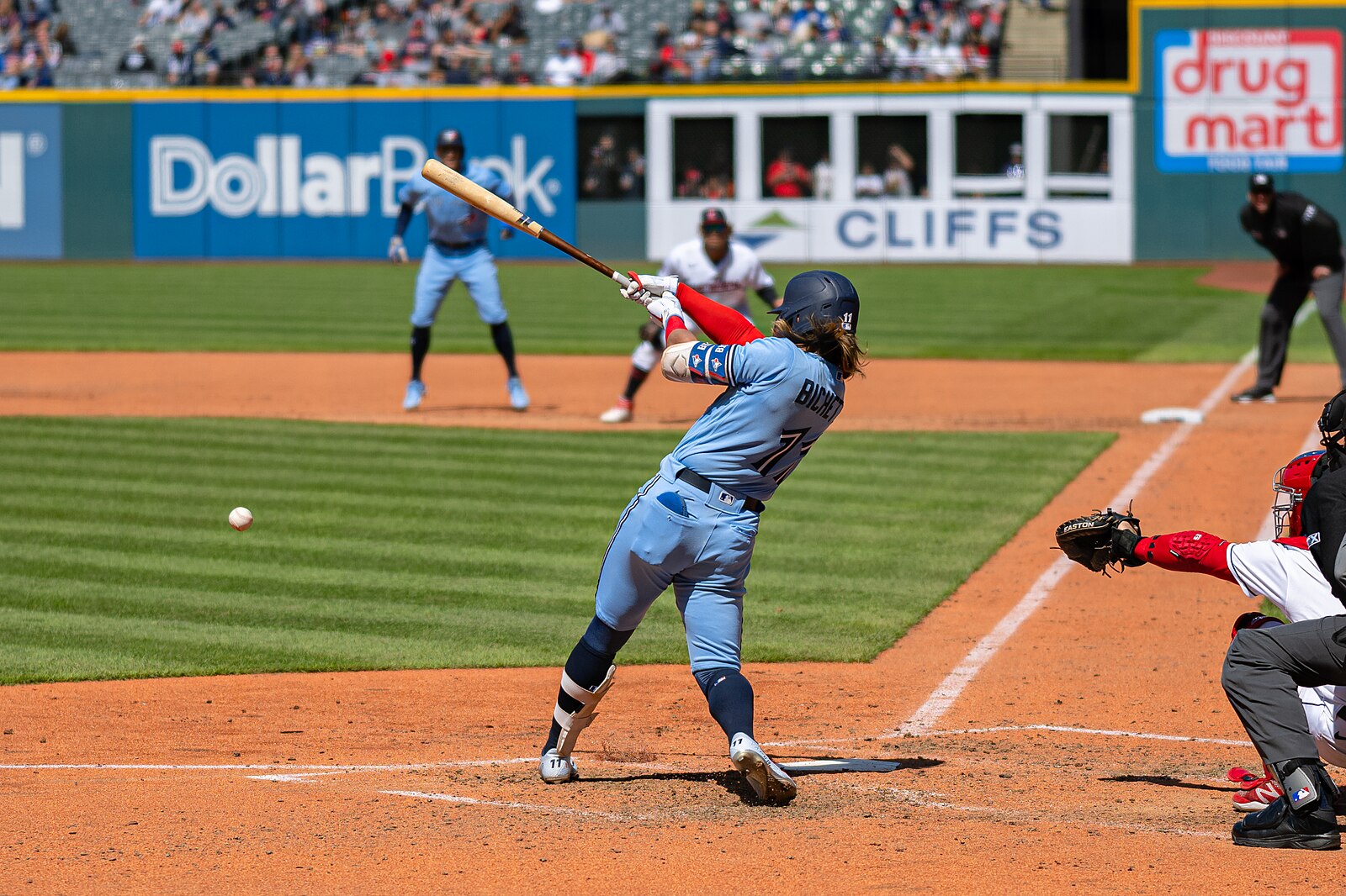 Blue Jays SS Bo Bichette leaves game after 5 innings with sore right  quadriceps