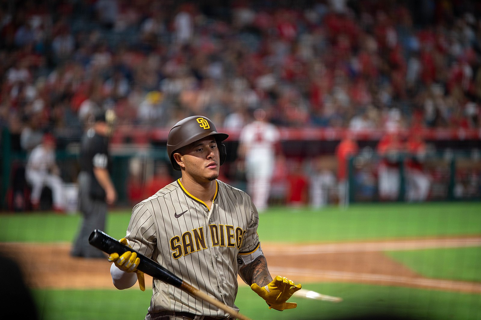 Despite roster turnover Machado backs Padres