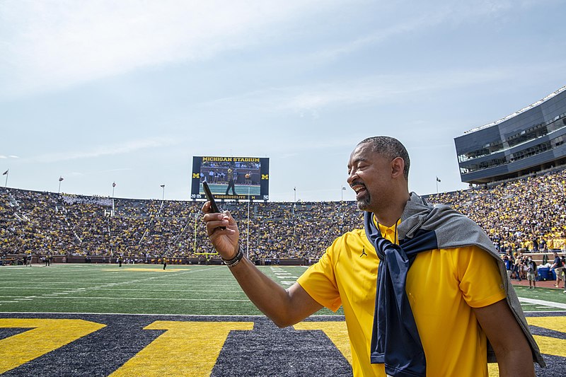 Michigan fires basketball coach Juwan Howard