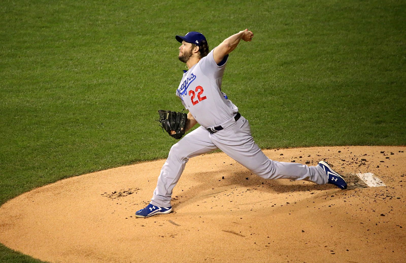 Clayton Kershaw heads back to IL