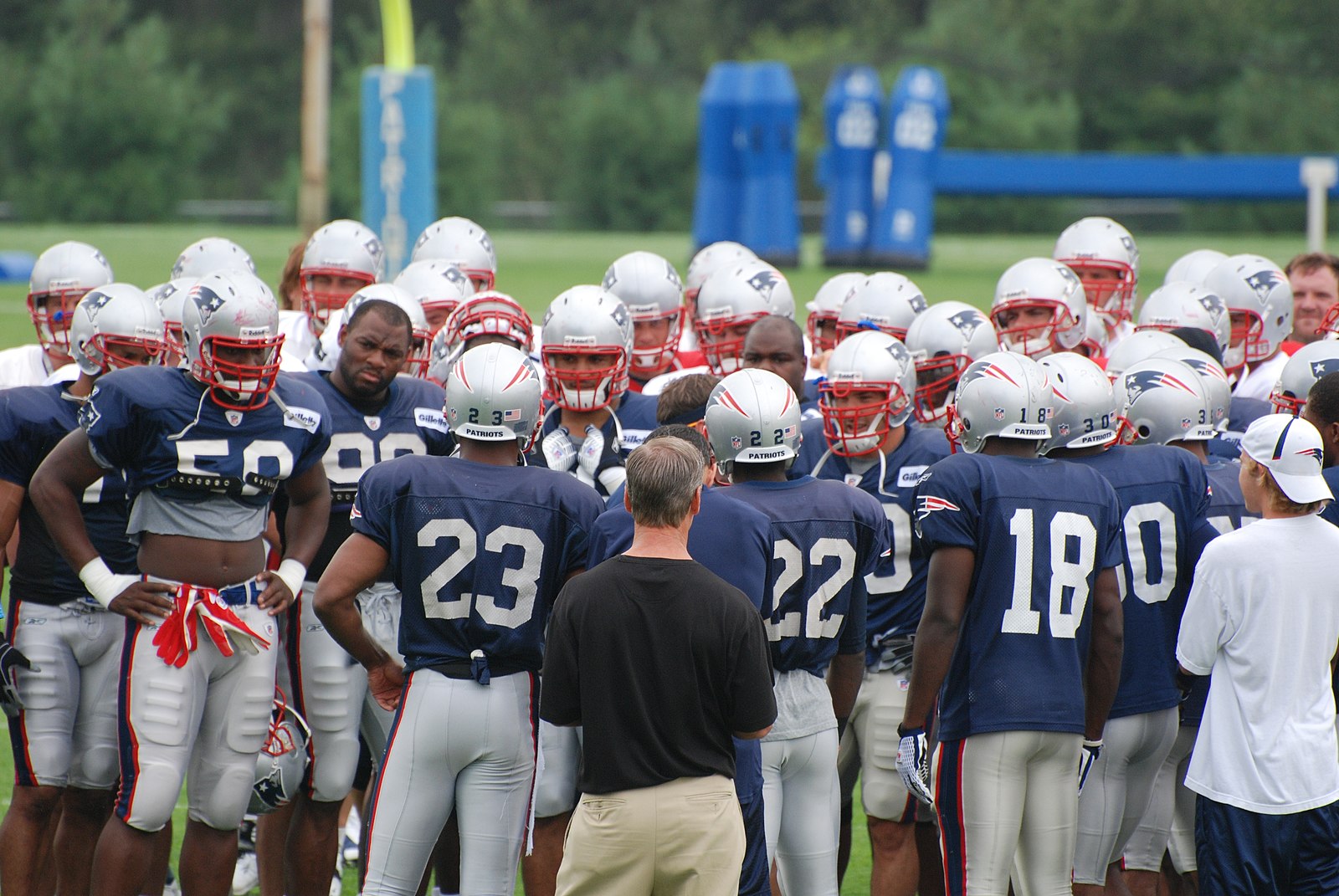 Patriots QB Drake Maye Suffers Concussion In Win