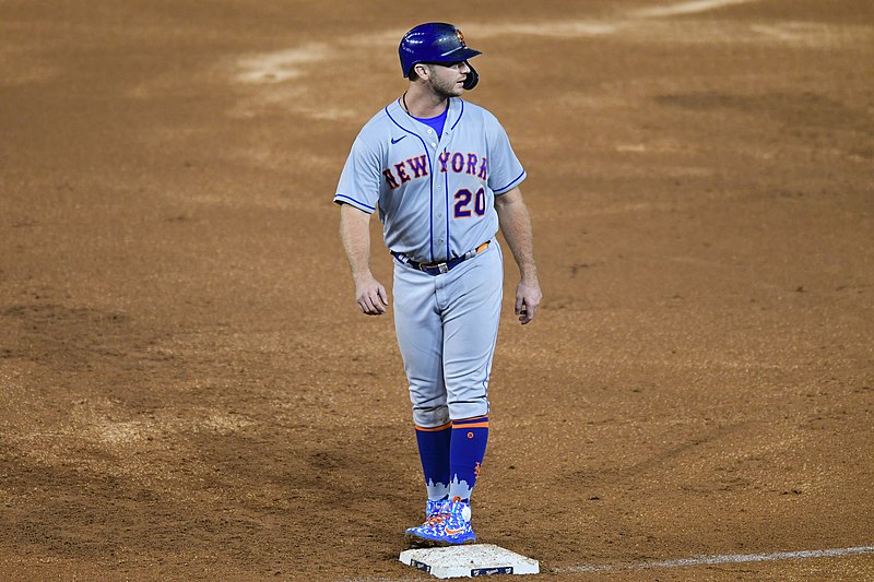 Pete Alonso Re-signs With New York Mets