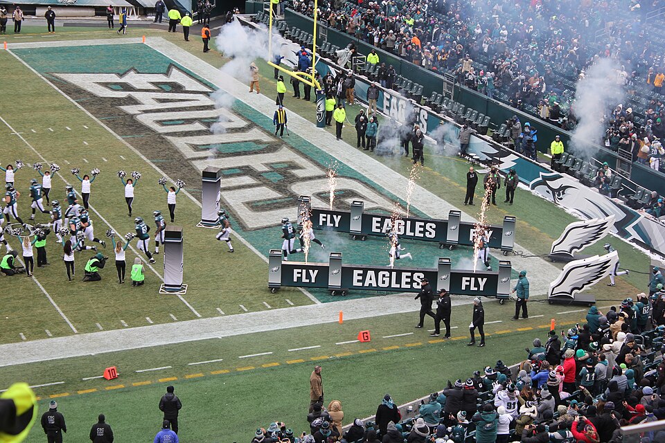 Eagles Sign Cam Jurgens To 4 Year Extension