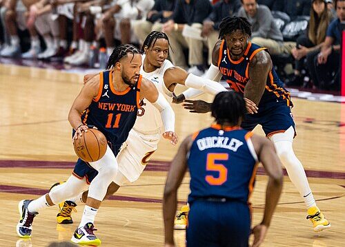 Jalen Brunson Named 2024-25 NBA Clutch Player Of The Year