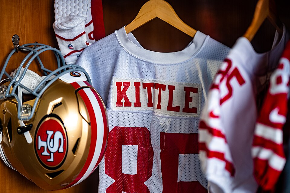 49ers Extend George Kittle Through 2029