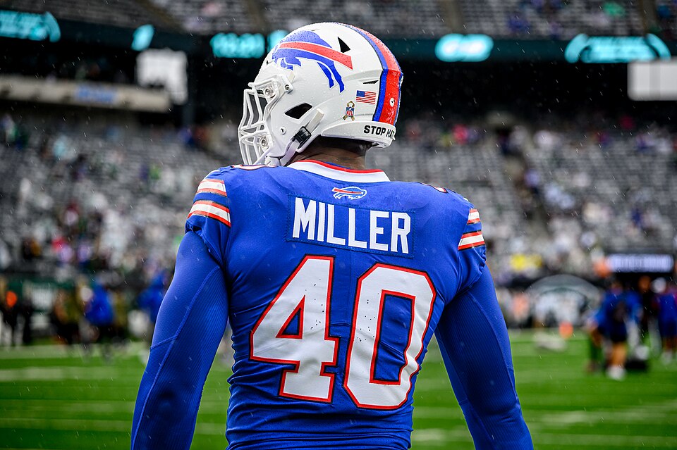 Washington Commanders Sign Von Miller