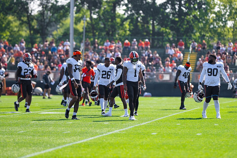 Browns Sign WR Isaiah Bond To 3 Year Deal