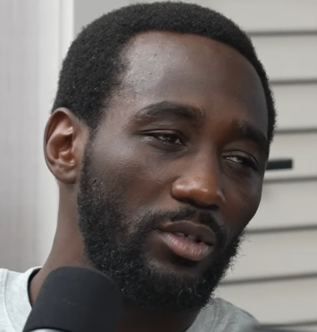 Terence Crawford Defeats Canelo Alvarez