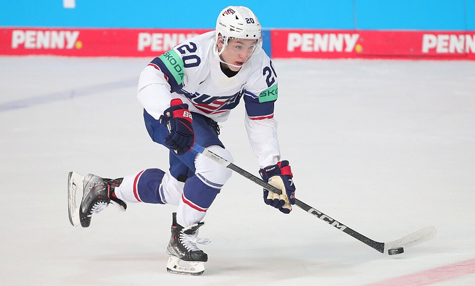 Canadiens Sign Lane Hutson To 8 Year Extension