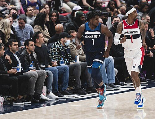 Anthony Edwards Out 2 Weeks With Hamstring Strain