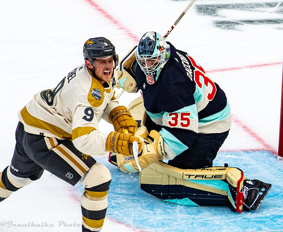 Jack Eichel Signs 8 Year Extension With Vegas