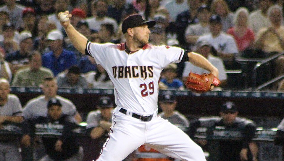 Merrill Kelly Rejoins Diamondbacks On 2 Year Deal