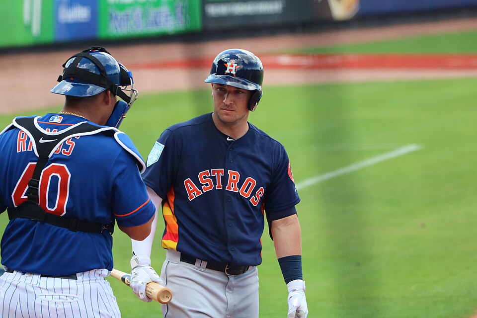 Alex Bregman Signs 5 Year Deal With Cubs