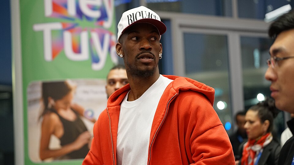 Jimmy Butler Suffers Torn ACL