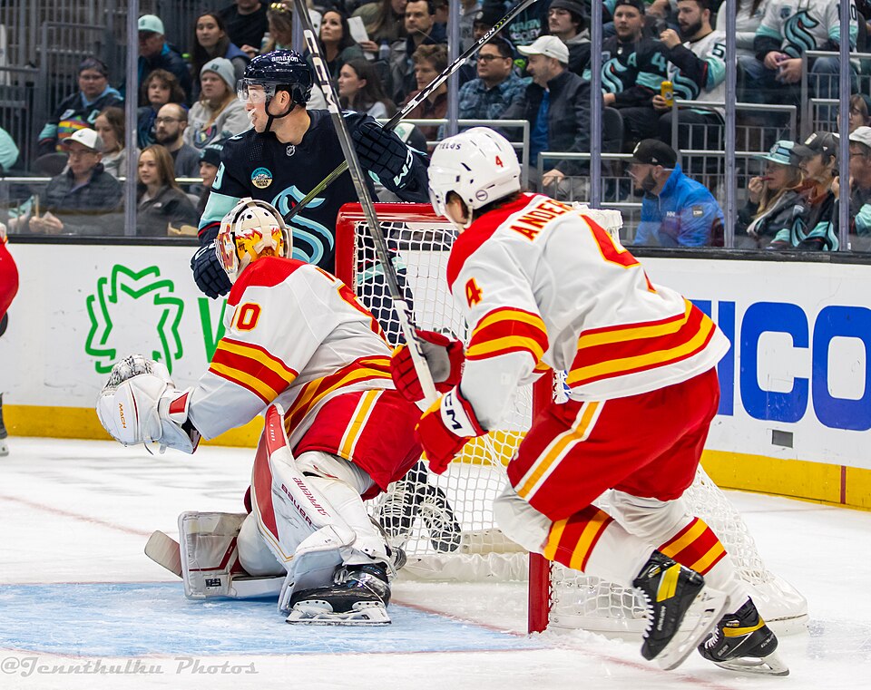 Vegas Acquires Rasmus Andersson From Calgary