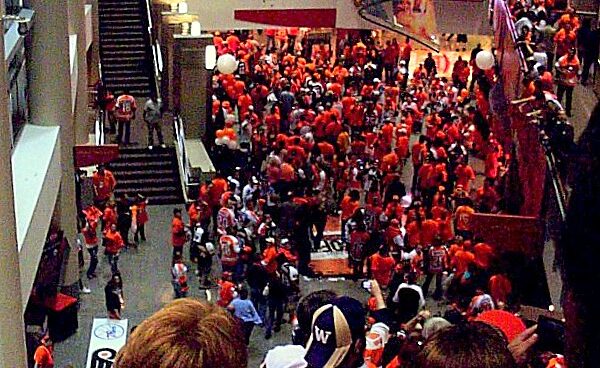 Flyers Sign Christian Dvorak To 5 Year Extension