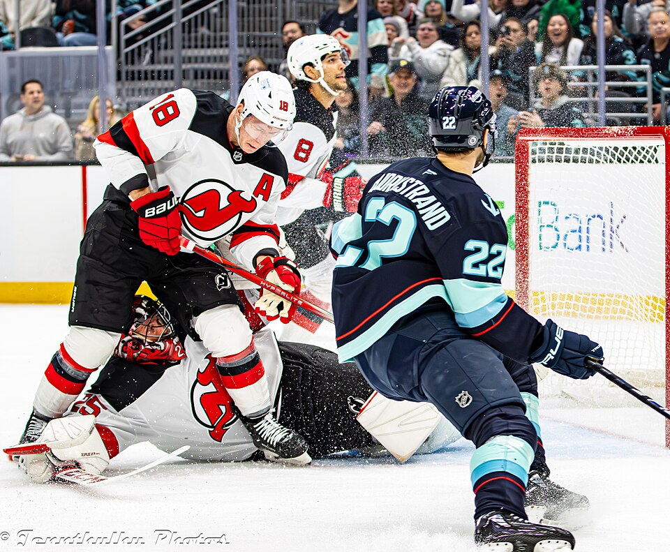 Devils Send Ondrej Palat To Islanders