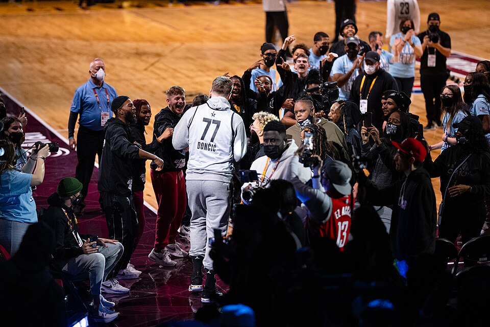 Luka Doncic To Undergo MRI On Hamstring