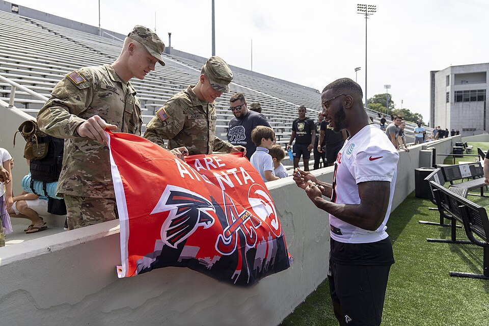 Falcons Extend TE Kyle Pitts