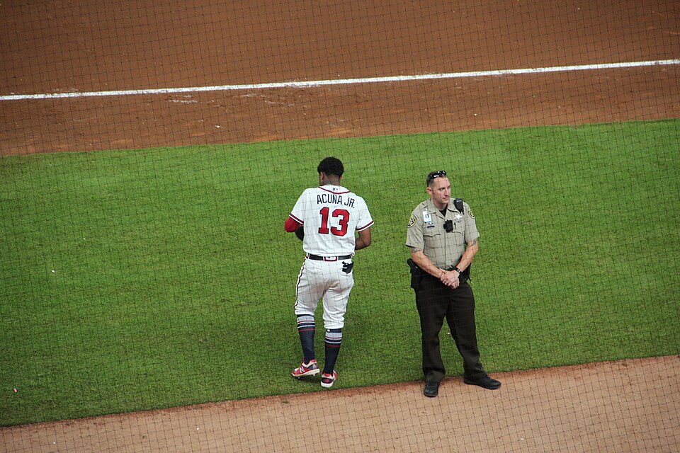 Acuna Jr. Exits Braves Loss With Hamstring Injury