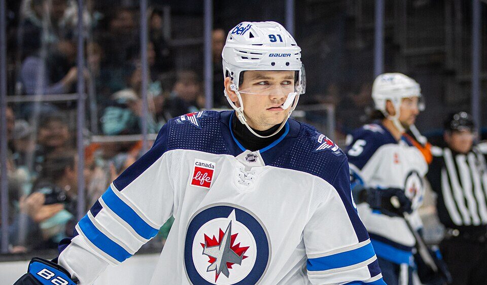 Jets Sign Cole Perfetti To 5 Year Deal