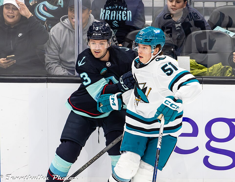 Sharks Re-Sign Collin Graf On 3 Year Deal