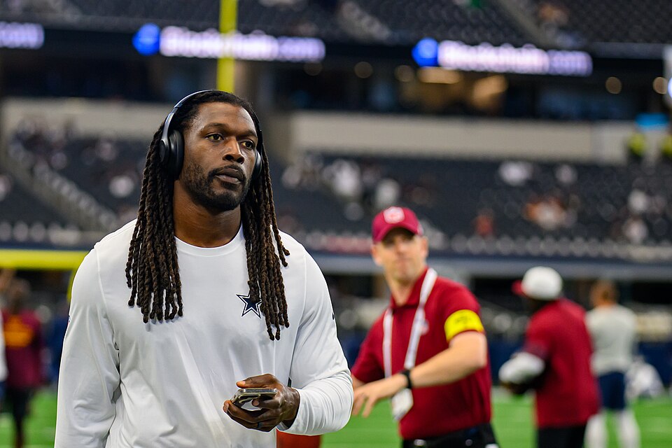 Houston Texans Sign DE Jadeveon Clowney