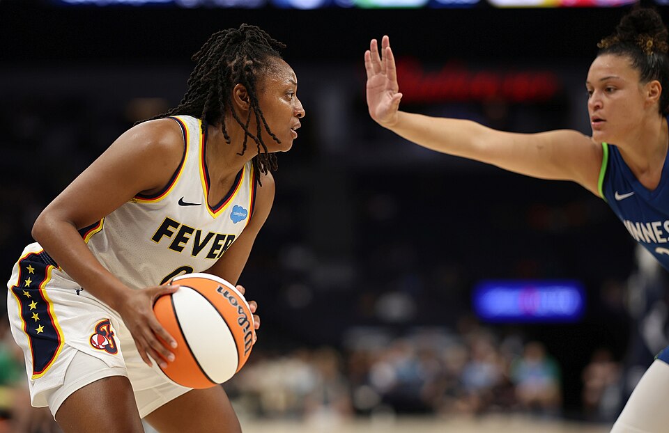 Kelsey Mitchell Sets Single Season WNBA Scoring Record