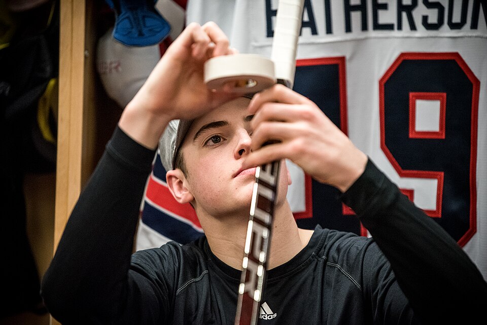 Ottawa Senators Sign Drake Batherson To 8 Year Extension