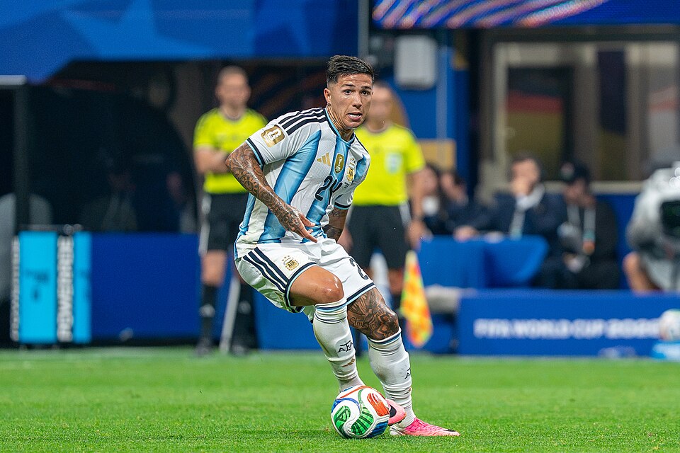 Manchester City Agree To Blockbuster Deal With Enzo Fernandez