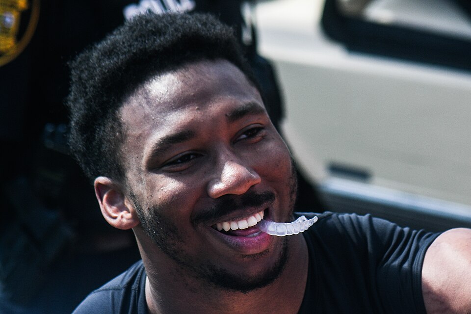Myles Garrett To Undergo Knee Surgery